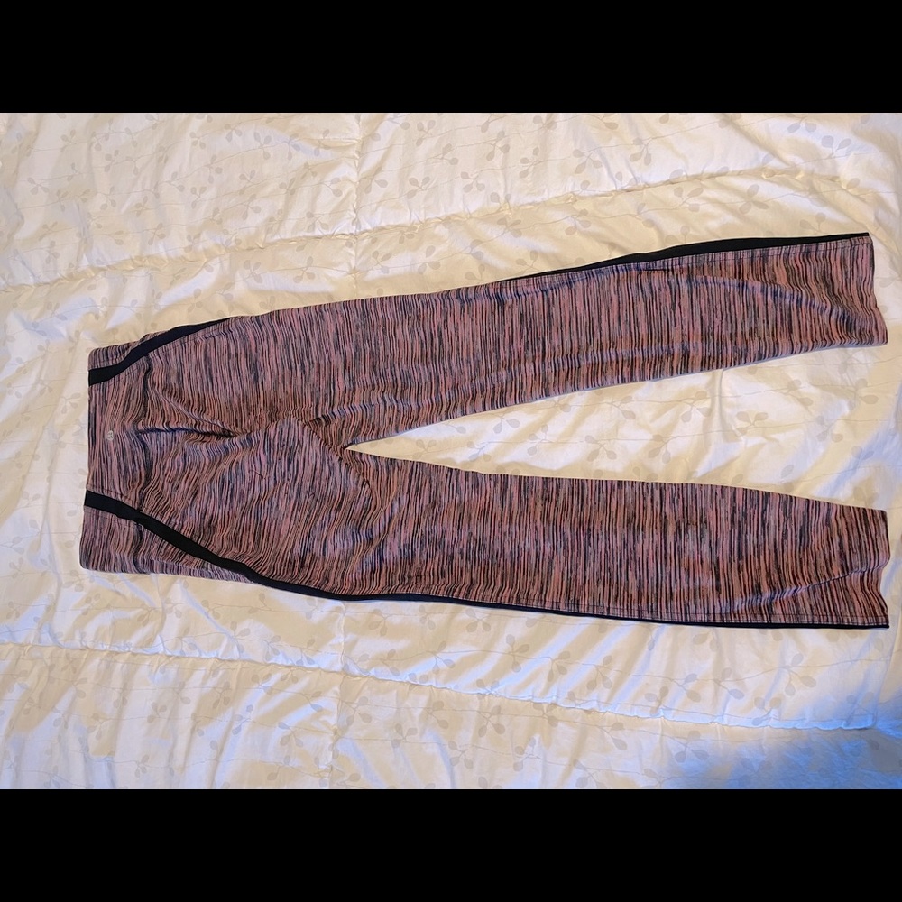 Lululemon Pink/Black pattern leggings (size 4)